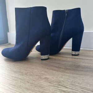 STYLISH BLUE BOOTS WITH HEELS